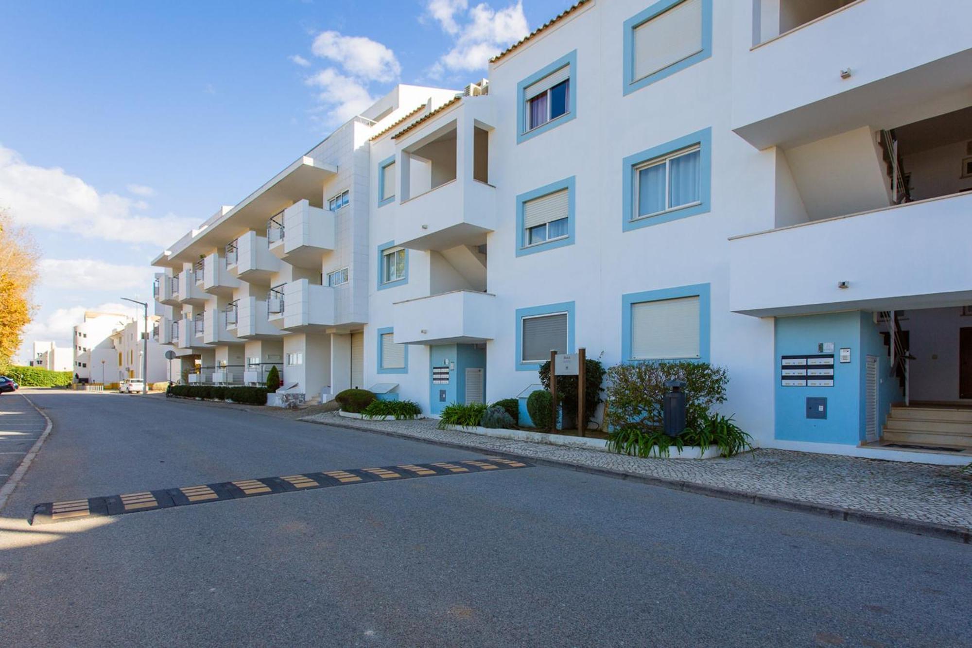 Golden 1 Bdr Flat W/ Balcony & Pool By Lovelystay Cabanas De Tavira Exterior foto